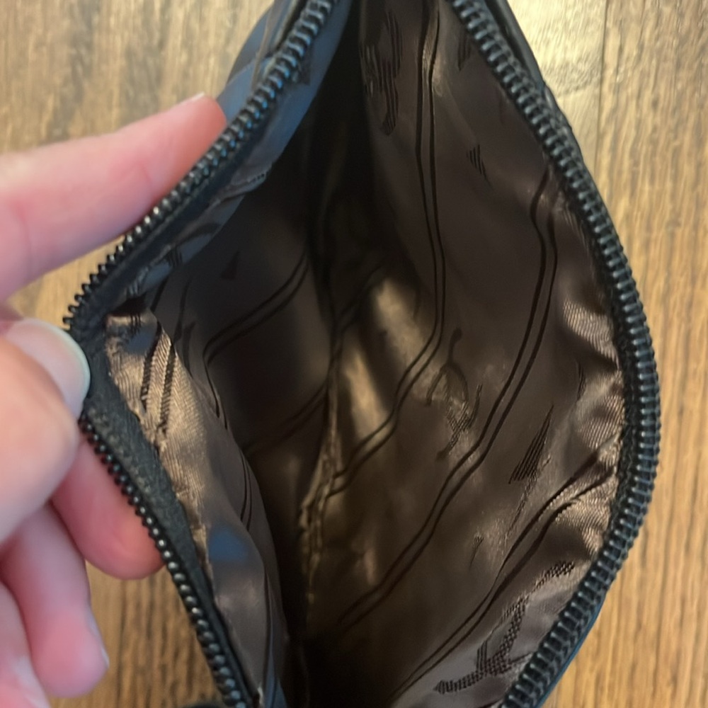 Wristlet - Picture 4 of 4